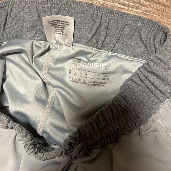 Light blue grey-ish shorts! - Picture 3 of 3